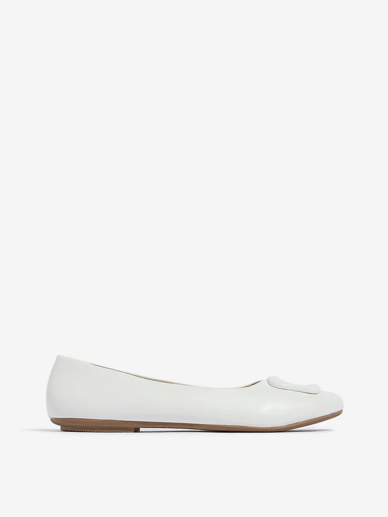 LUNA BLU White Buckle-Detailed Ballerina